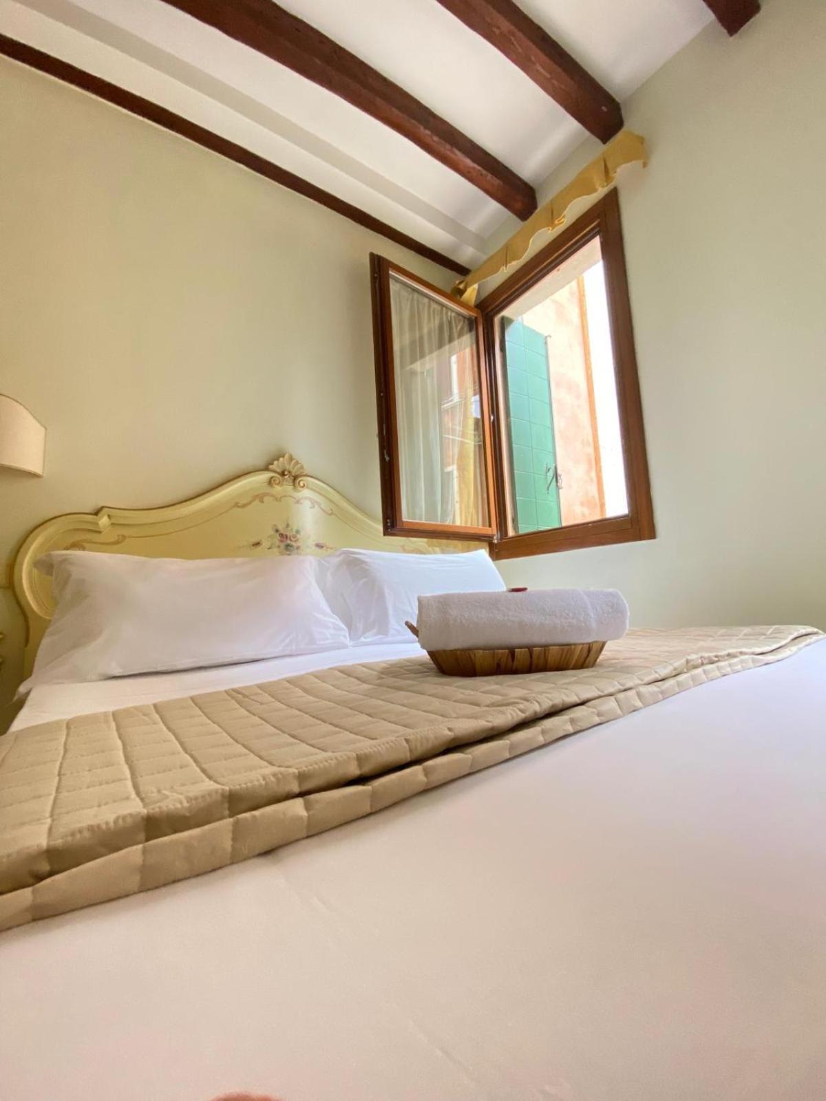 Casa Vacanze Angolo 'Sconto Венеция Экстерьер фото
